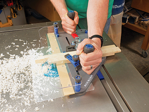 Cutting tongues for mirror frame rails