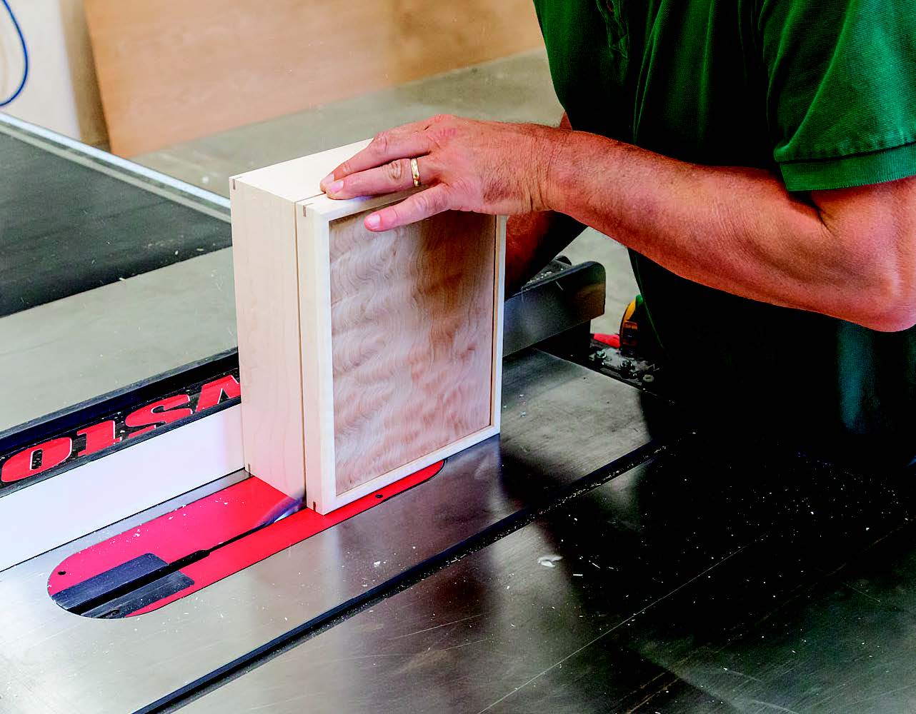 Four rip cuts with the blade set just shy of 1/2" high cut the lid almost free. A sharp utility knife then finished the job. Doing it this way steadies the lid for better accuracy during sawing.