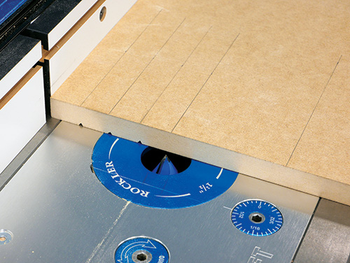 Decorating drawer fronts with shallow router cuts